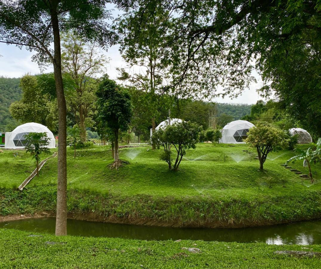 Pak Chong Panipa Organic Farm And Glamping 빌라 외부 사진